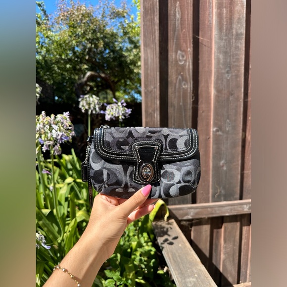 Coach Handbags - Coach Turn Lock Black/Grey Wristlet